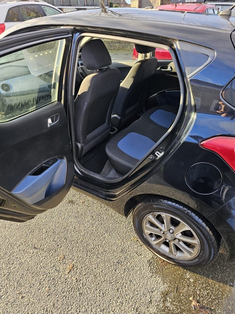 Hyundai, i10