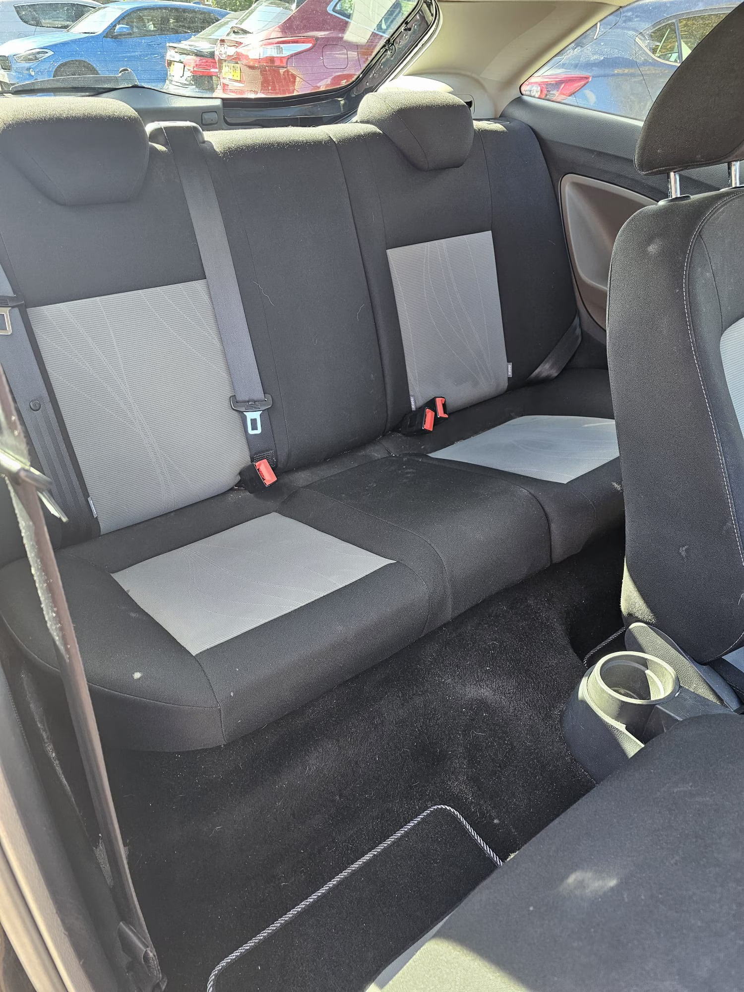 
								SEAT IBIZA 1.4 Toca 3dr full									