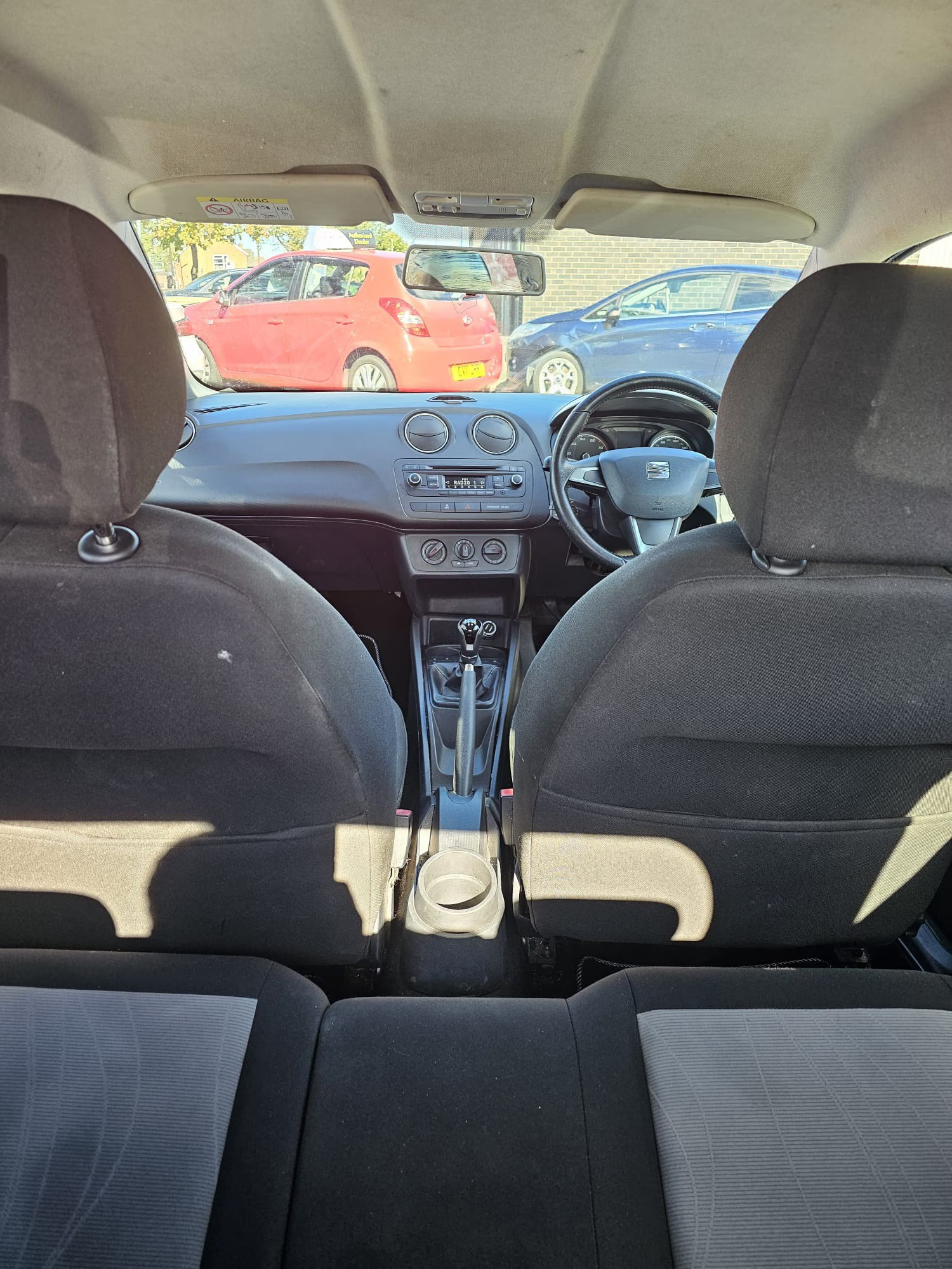 
								SEAT IBIZA 1.4 Toca 3dr full									