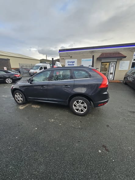 
								2015 VOLVO XC60 full									