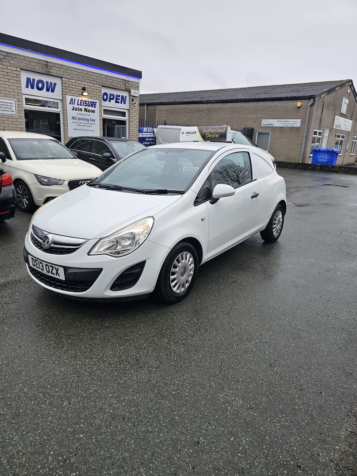 
								2013 Vauxhall Corsa Van full									