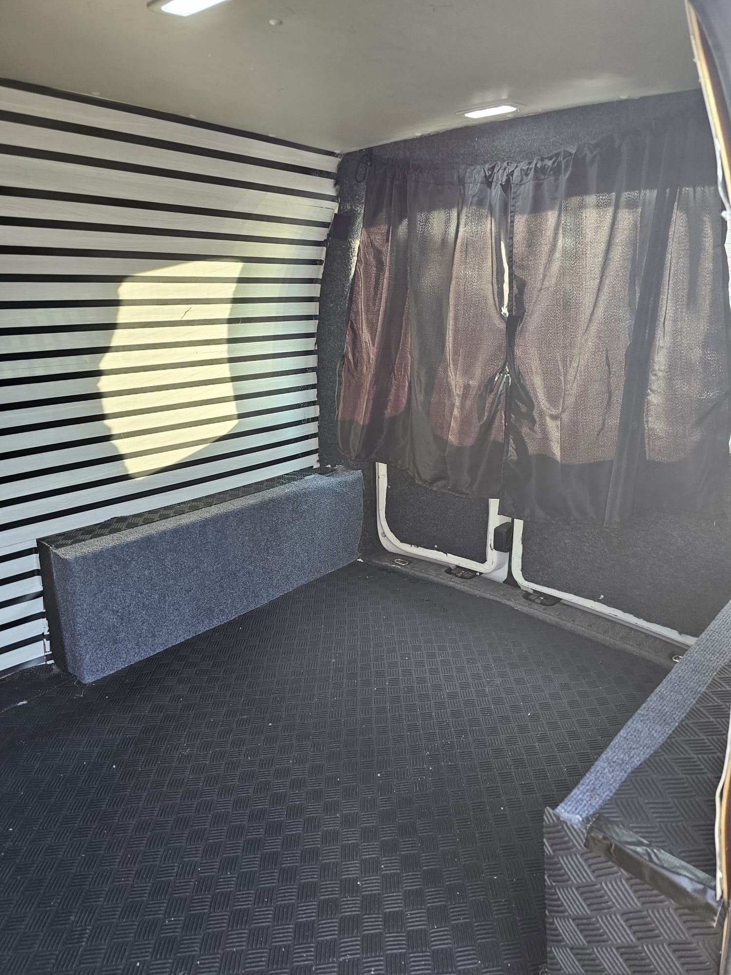 
								2019 Volkswagen Caddy full									