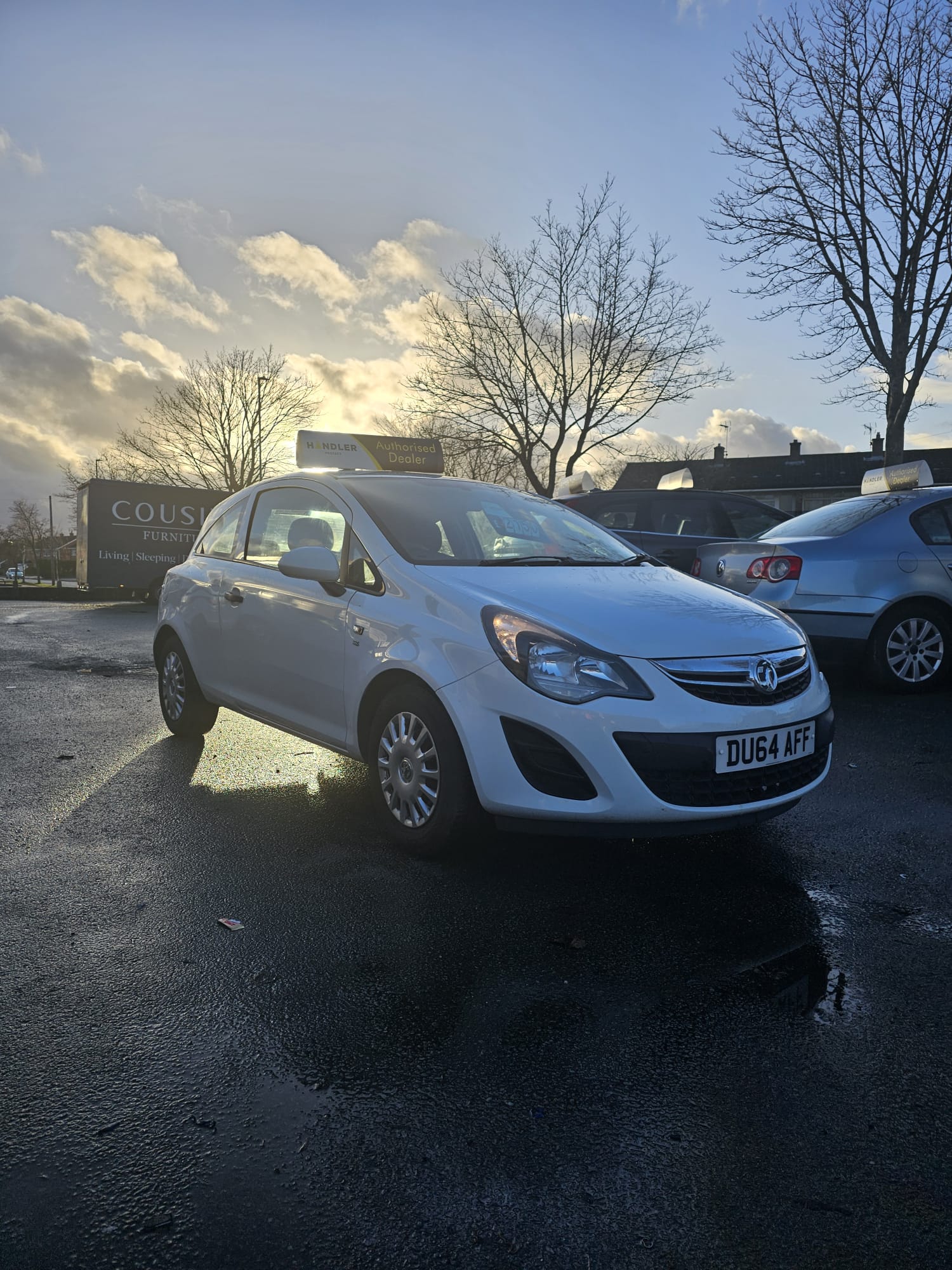 
								2014 Vauxhall Corsa full									