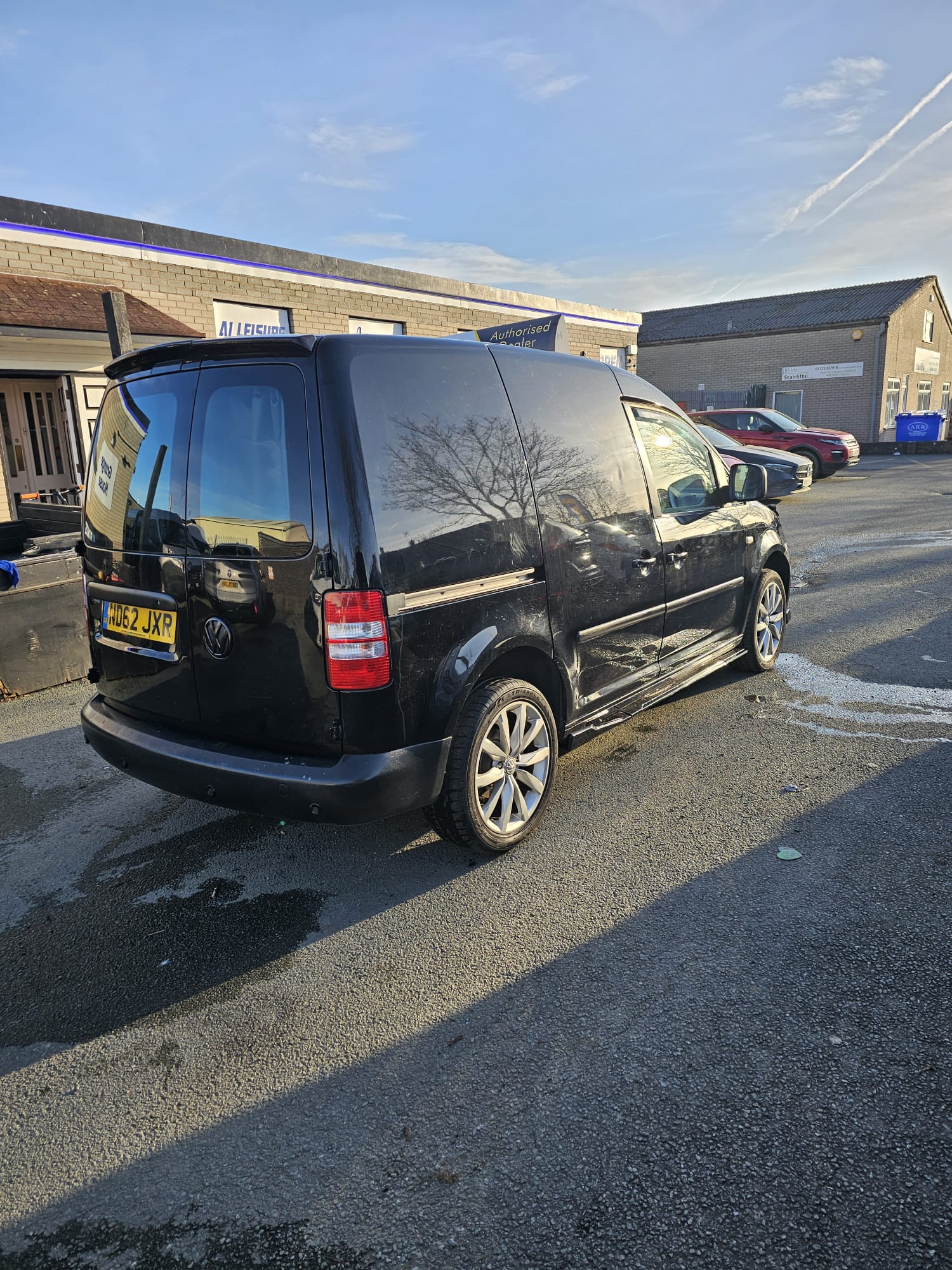 
								2012 Volkswagen Caddy full									