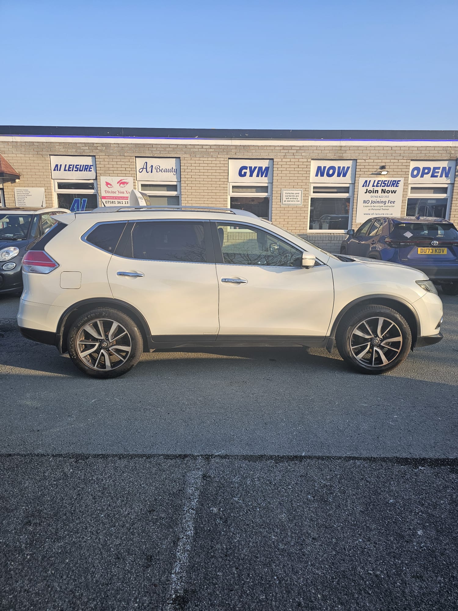 
								2015 Nissan X Trail full									