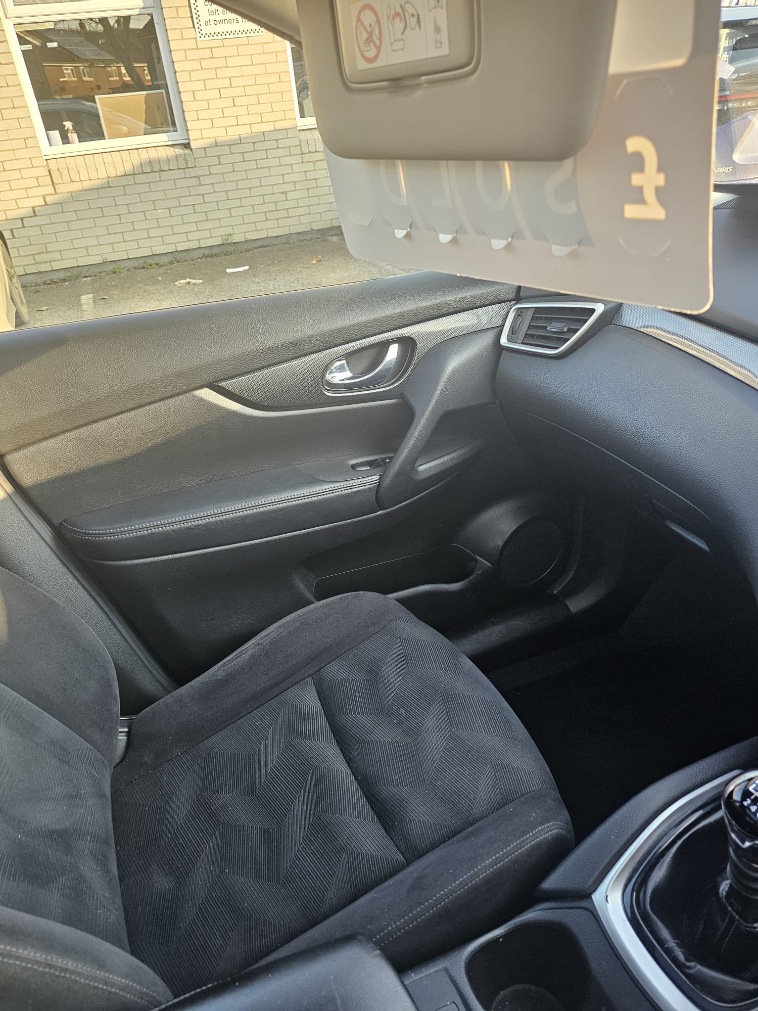 
								2015 Nissan X Trail full									